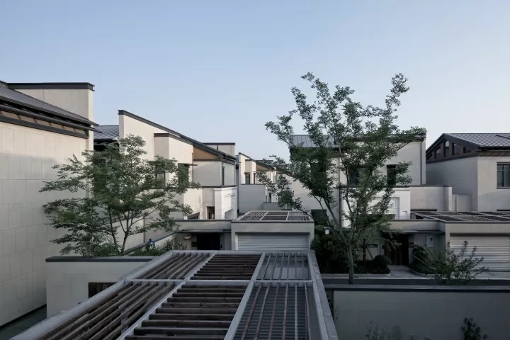 項(xiàng)目中公共空間與私密空間相互嵌套，空間感受豐富