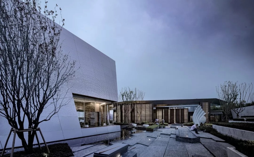 面向內(nèi)庭院的洞口 by蘇圣亮，天華建筑設(shè)計